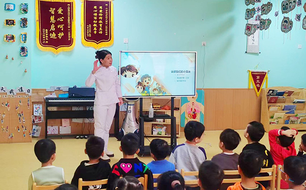 把健康“种”进童心！生态城医院这堂科普课，有趣又有料